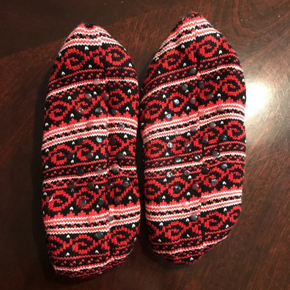 Slippers - Picture 2 of 4